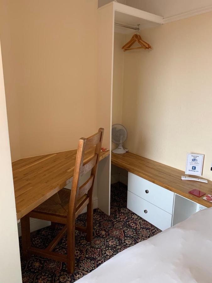 Bouvrie Guest House Hereford Extérieur photo